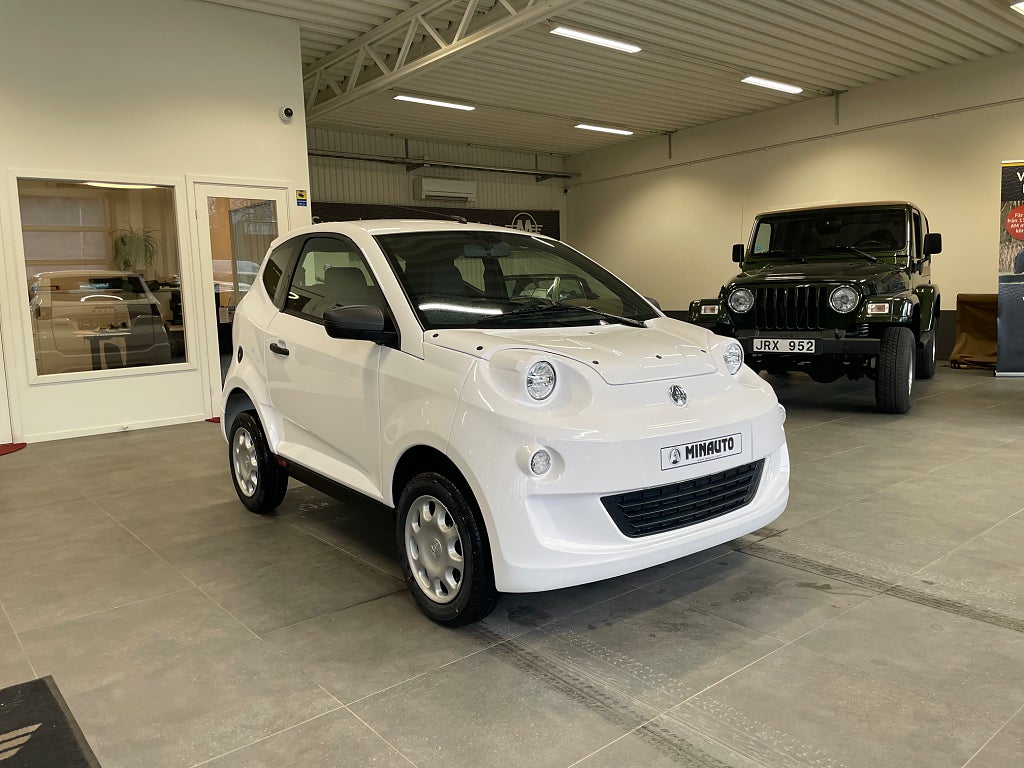 Aixam Minauto 2 års garanti / Bluetooth / Nr.1 på mopedbilar