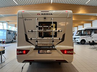 Husbil-halvintegrerad Adria CORAL PLUS 670 SLT 5 av 22