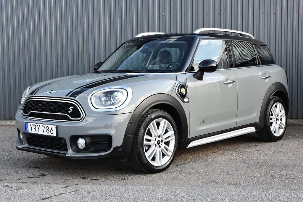 MINI Countryman Cooper SE ALL4 Pepper / 224 hk / HUD / Navigation 
