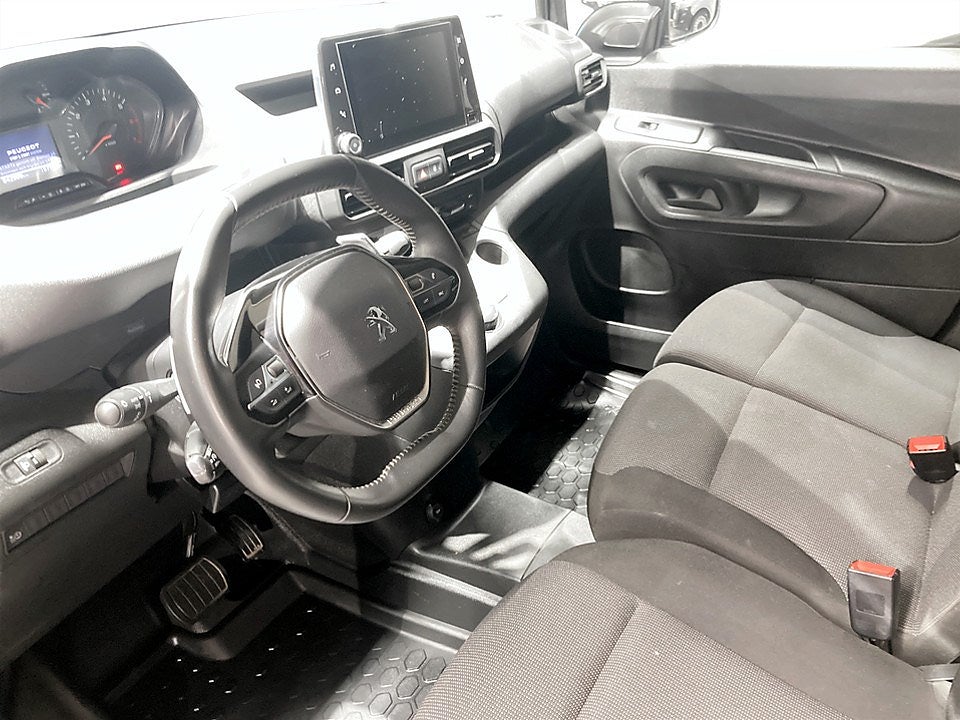 Bild på Peugeot Partner PRO+ 1.5 BHDi 130hk Aut L1 - ALU FÄLG,DRAG,ACC