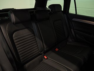 Kombi Volkswagen Passat 13 av 27