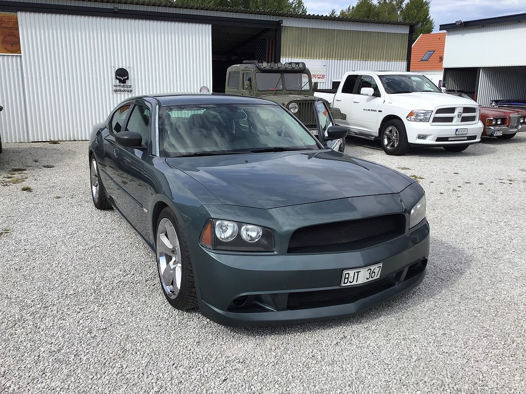 Dodge Charger 3.5 V6 SNYGG CHARGER V6 MED 252 HK’ 7300 MIL!