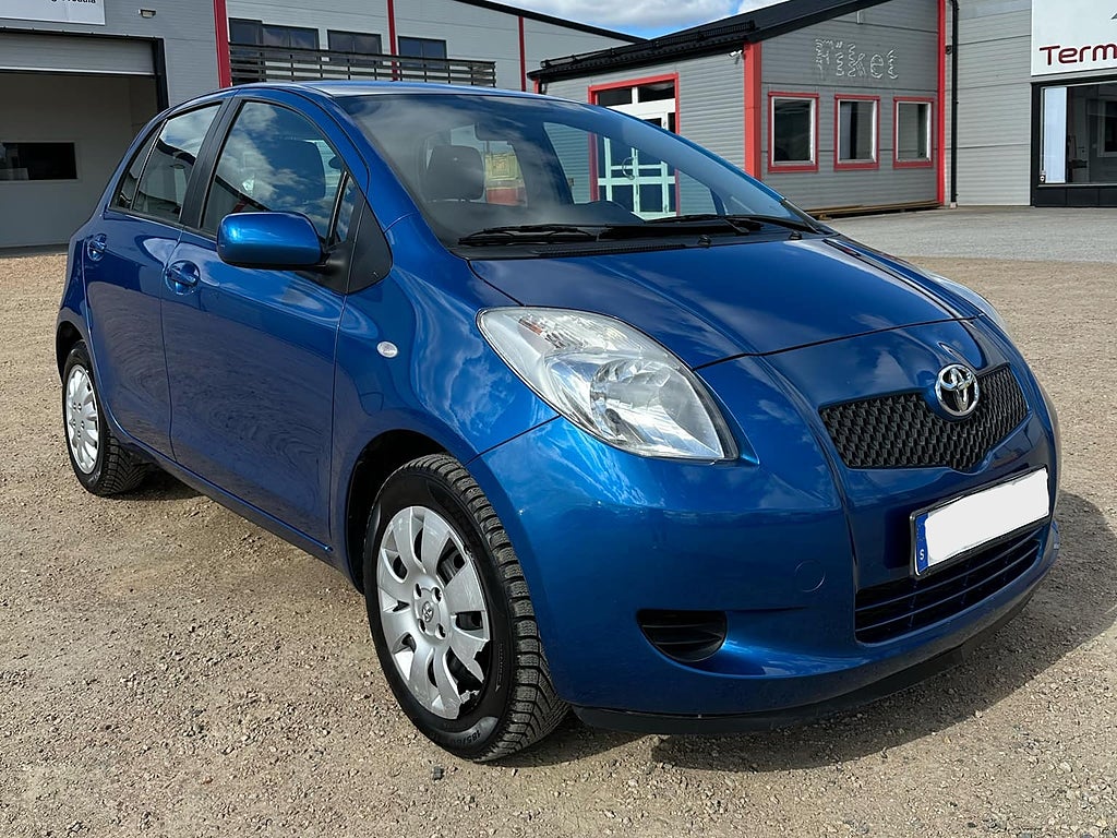 Toyota Yaris 5-dörrar 1.0 VVT-i **2600MIL//NYBES// 1ÄGARE