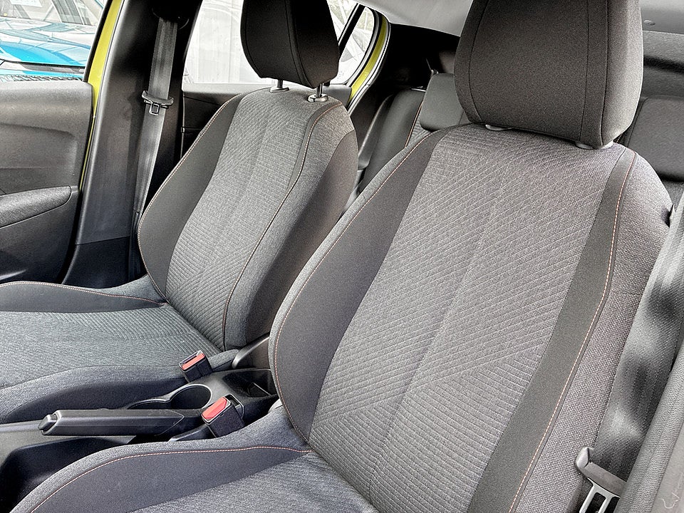 Bild på Peugeot 208 Style Hybrid 100hk Aut CARPLAY BACKSENSORER