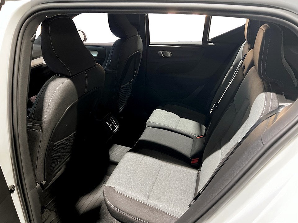 Bild på Volvo XC40 Momentum T3 163hk Aut - B-KAMERA, EL-BAKLUCKA