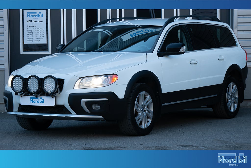 Volvo XC70 D4 AWD Summum Skinn Värmare Drag VOC 