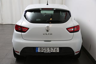 Halvkombi Renault Clio 24 av 24