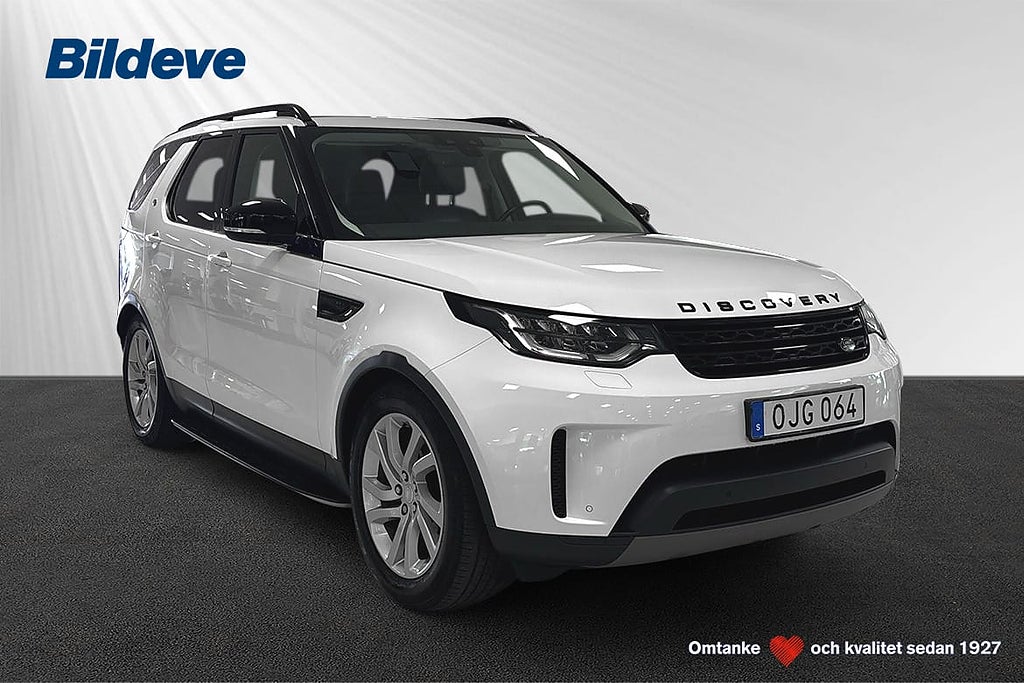 Land Rover Discovery 3.0 TDV6 4WD HSE 7 sits