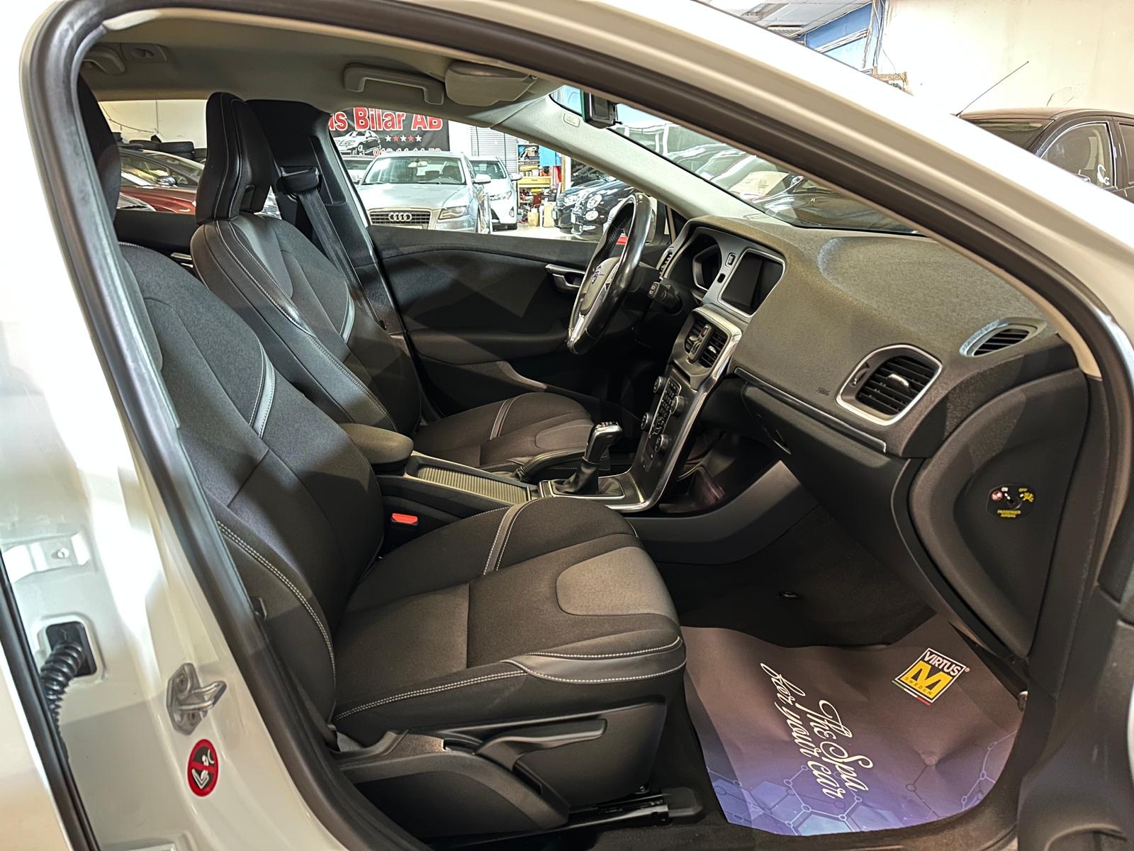 Volvo V40 2016, bild 7/47