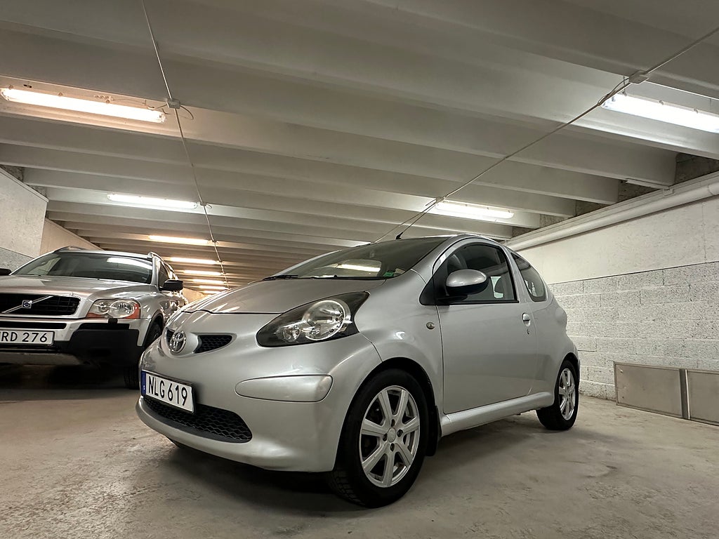 Toyota Aygo 3 dörrar 1.0VVT-i.Servad.Nybesiktigad.6månader G