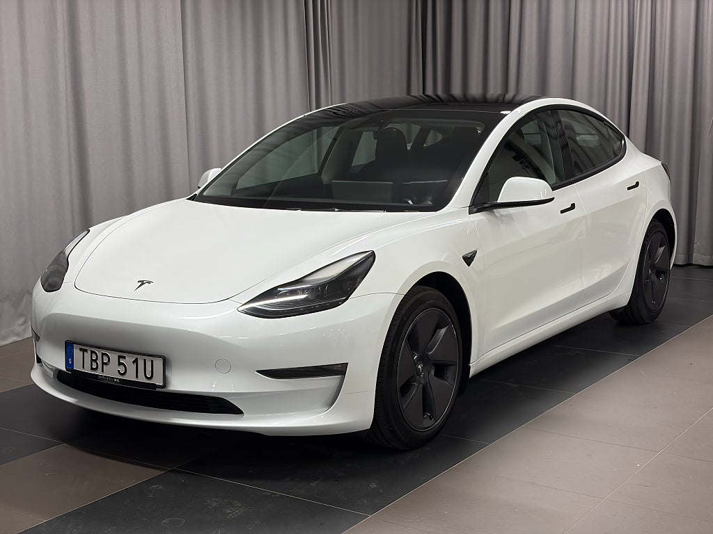 Tesla Model 3 Long Range AWD Autopilot Inkl. Dragkrok Vinterhjul