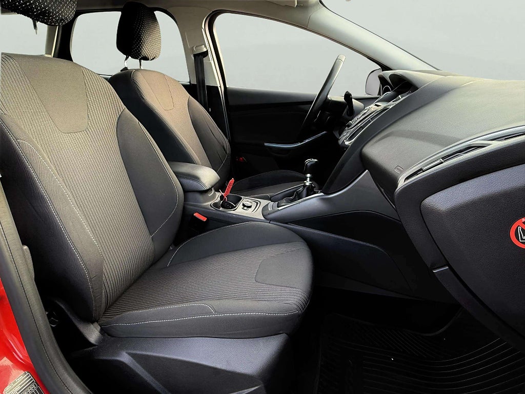 Ford Focus Kombi 1.0 EcoBoost Titanium Keyless S&V-hjul - miniatyr 13