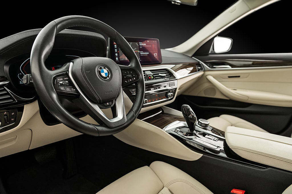 BMW 520d 2022 - miniatyr 16
