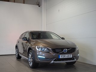 Kombi Volvo V60 Cross Country