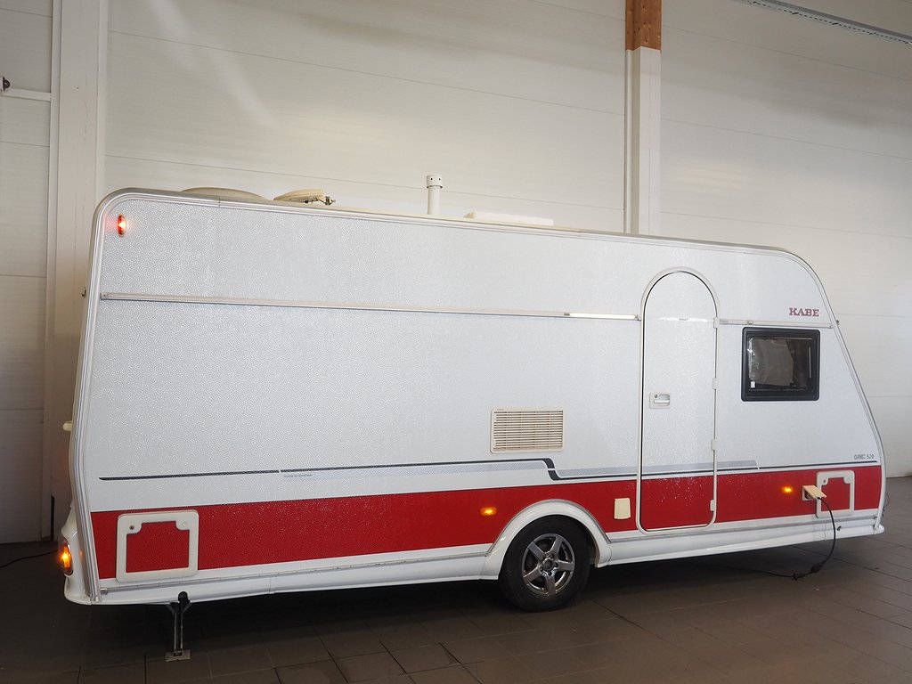 Kabe Classic 520 KS Dubbelbädd | Alde | 1370 kg | Vintervagn 2014