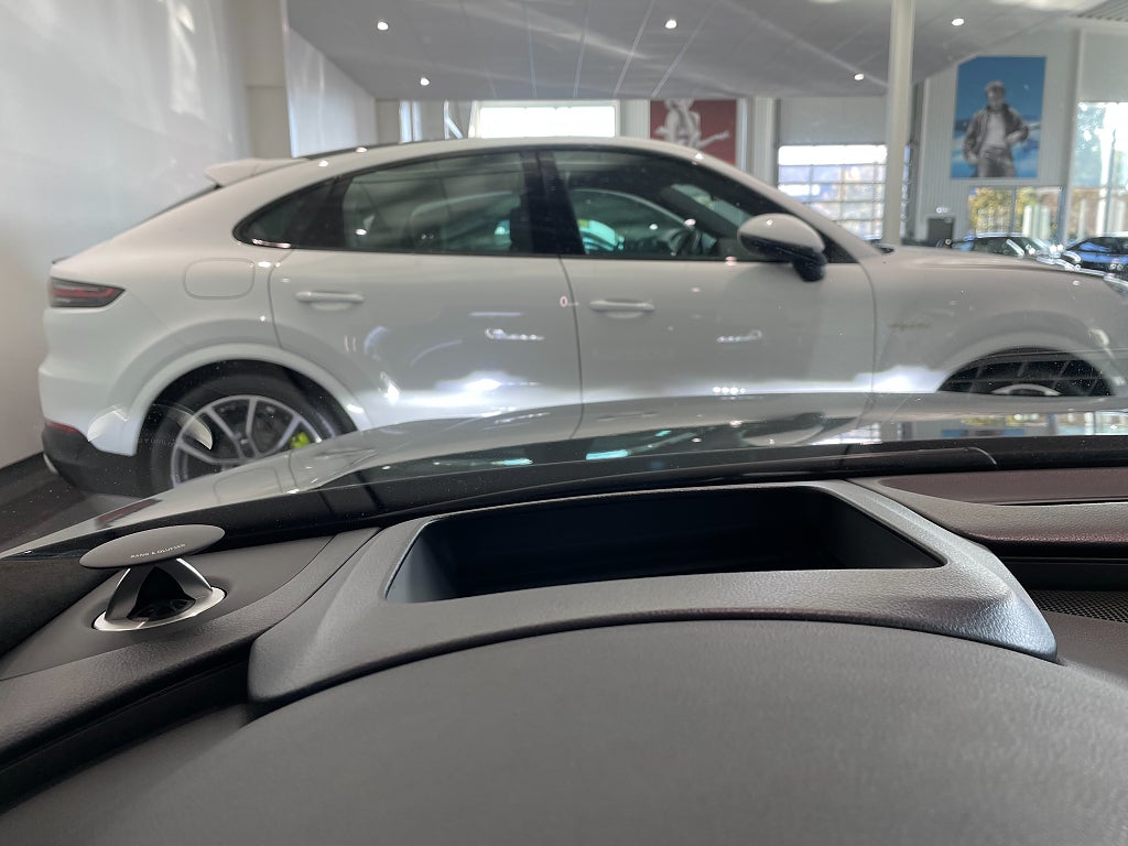 Audi S8 2015 - miniatyr 12