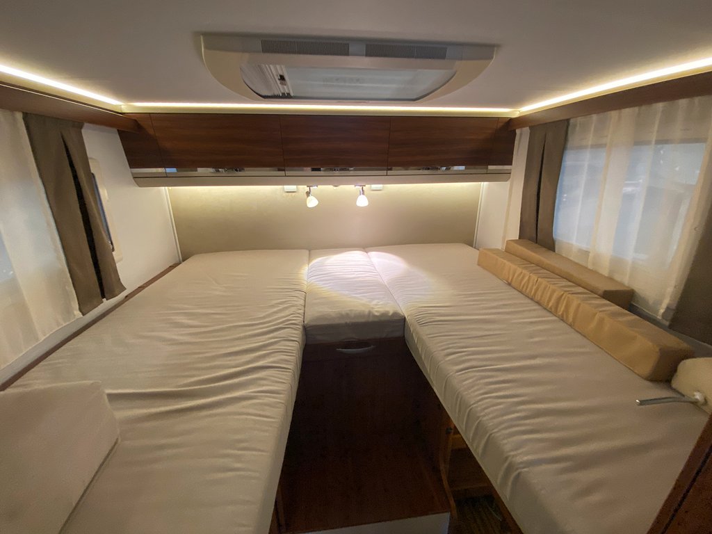 Adria Coral Supreme S 670 SL / ALDE / Dragkrok / Fint skick! - Adria