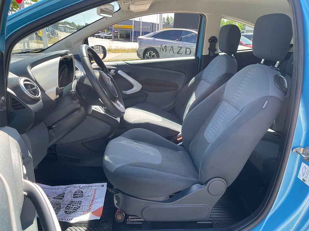 Ford Ka 1.2 Titanium 69 hk ENDAST 8692 mil