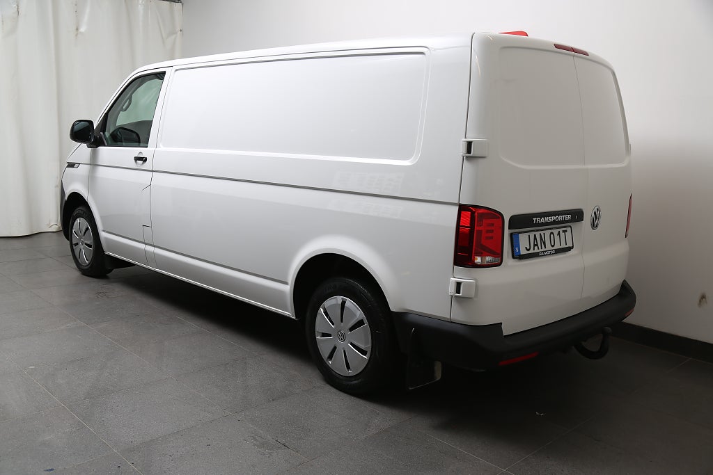 Volkswagen Transporter T30 2,0 TDI 150hk SCR Skåp DSG Värmare Drag Leasbar 2024