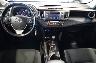 SUV Toyota RAV4 9 av 21
