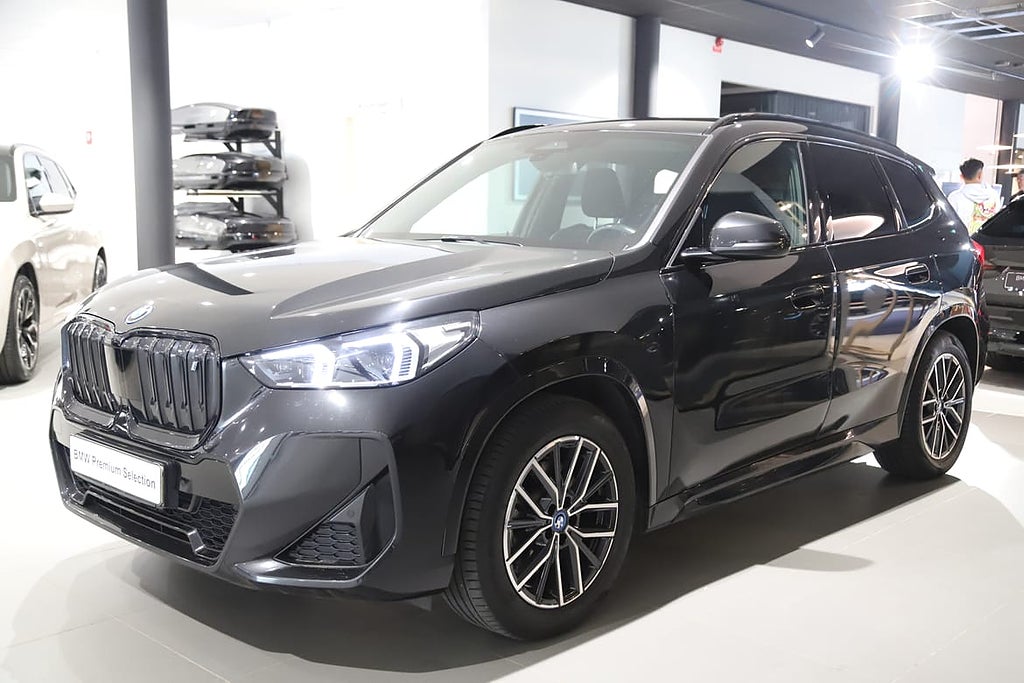 BMW iX1 Drag / Comfort Access / Elstolar
