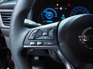 Halvkombi Nissan Leaf 15 av 22