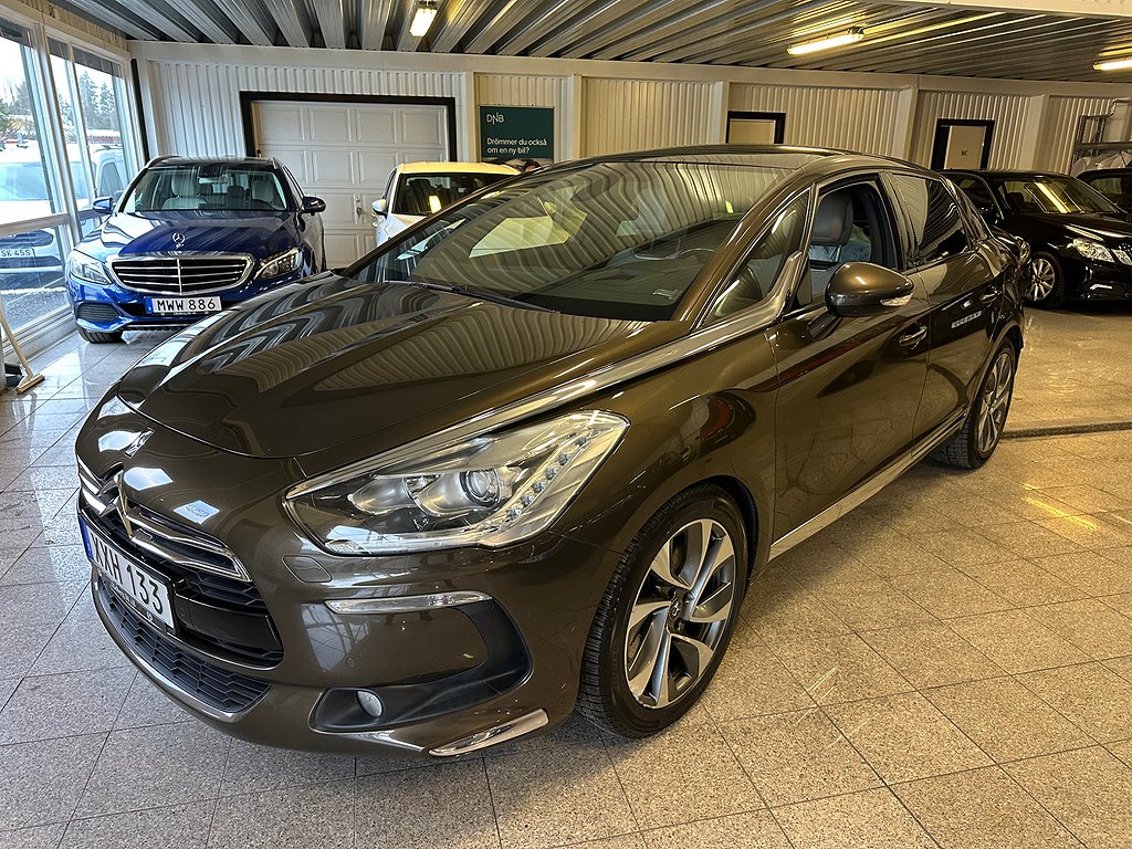 Citroën DS5 2.0 BlueHDi Automat 180hk Sport Navi Glastak 