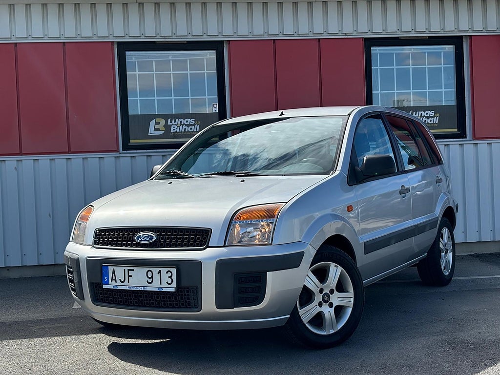 Ford Fusion 1.6 Euro 4/Ny Kamrem/Ny Besiktad/3 Ägare