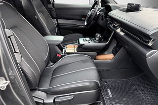 SUV Mazda MX-30 8 av 22