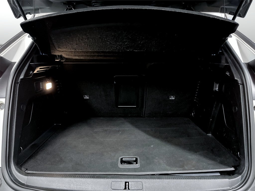 Bild på Peugeot 3008 Allure Hybrid 225hk Aut - DRAG, M-VÄRMARE