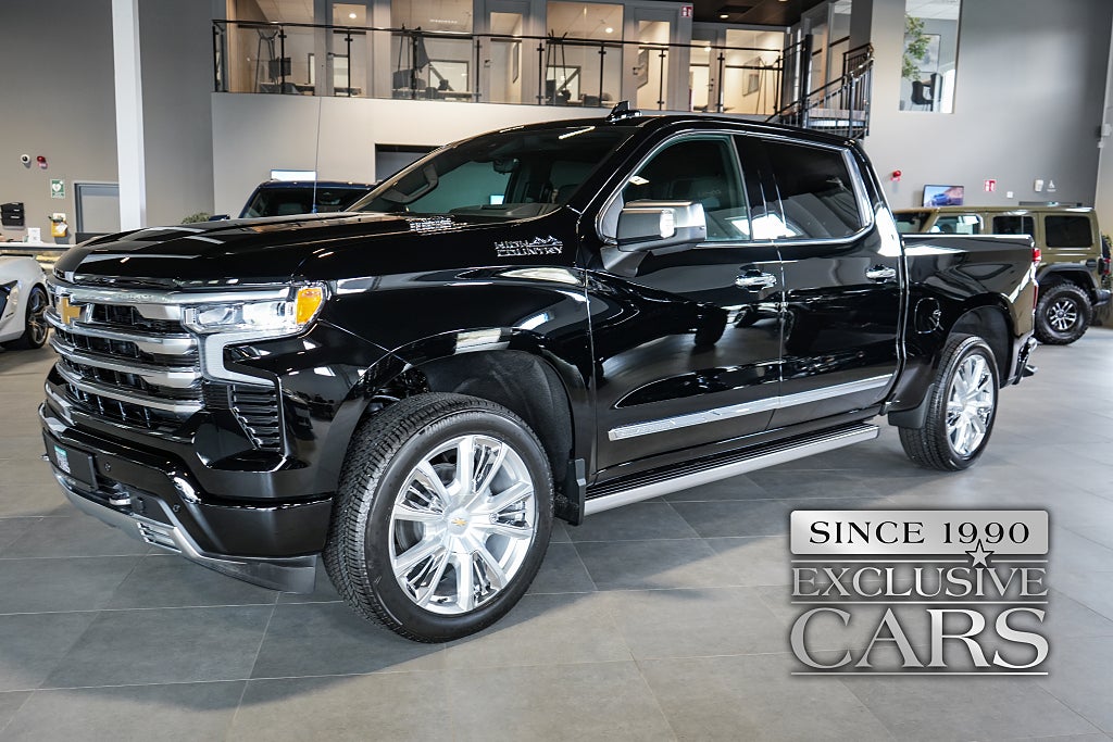 Chevrolet Silverado 1500 High Country Duramax Diesel / Deluxe Package/ MultiFlex