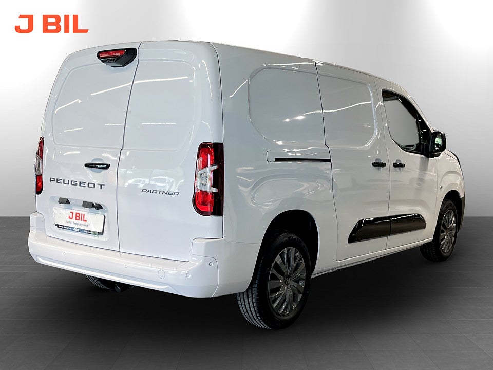 Bild på Peugeot Partner Plus 130hk L2 Aut - DEMO