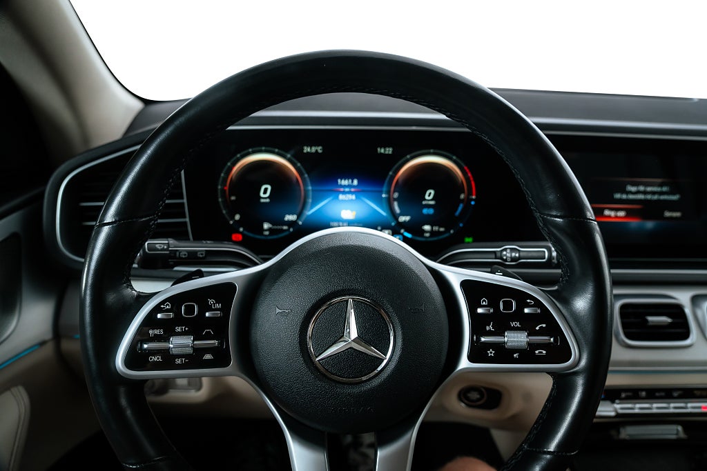 Gallery image 11 of 15