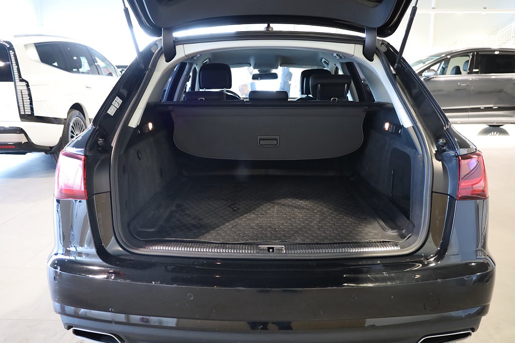Audi A6 Avant 2.0 TDI ultra S Tronic Navi Drag Blåtand Värmare
