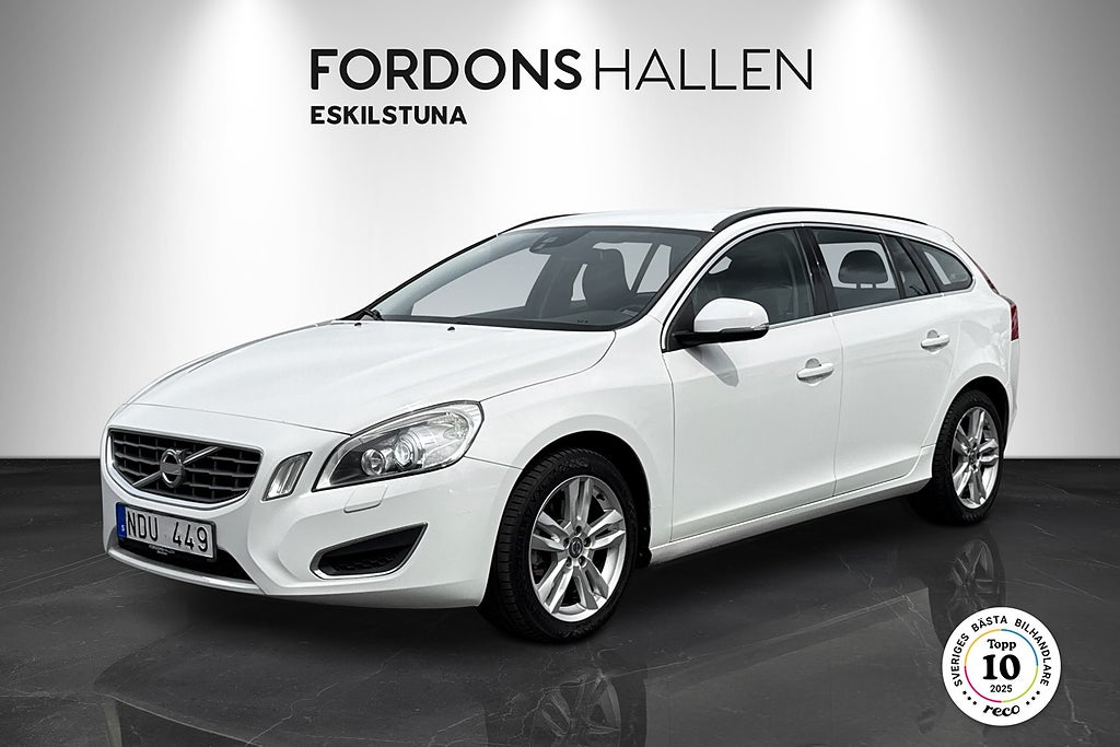 Volvo V60 D3 Geartronic Momentum /Läder /D-värm /Drag