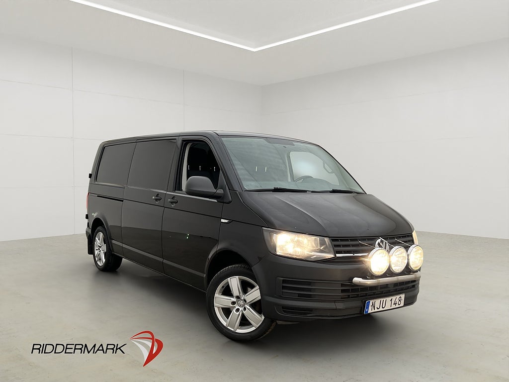 Volkswagen Transporter L2 Värmare PDC Dragkrok 3-Sit CARPLAY