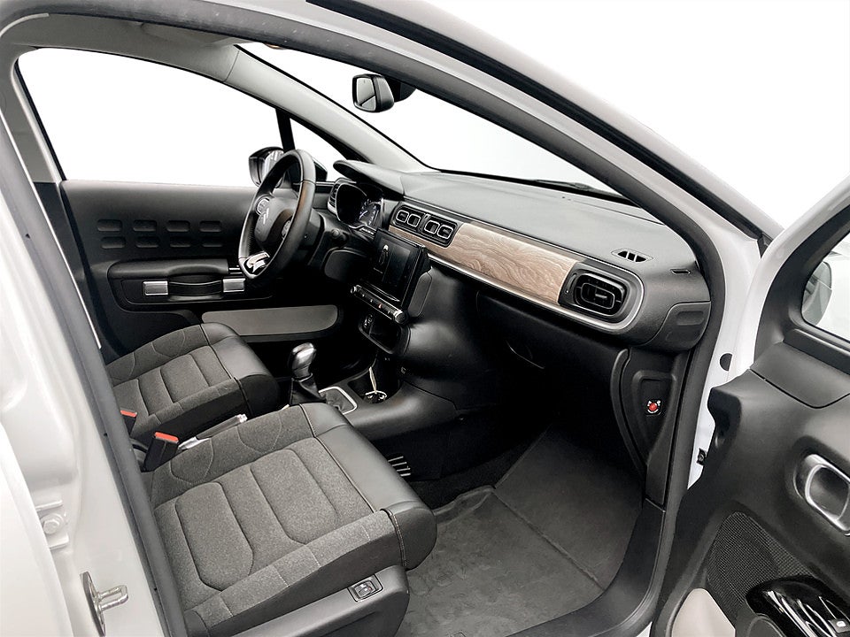 Bild på Citroen C3 Shine 1.2 PT 83hk P-SENSORER