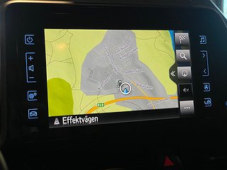 SUV Toyota C-HR 21 av 24