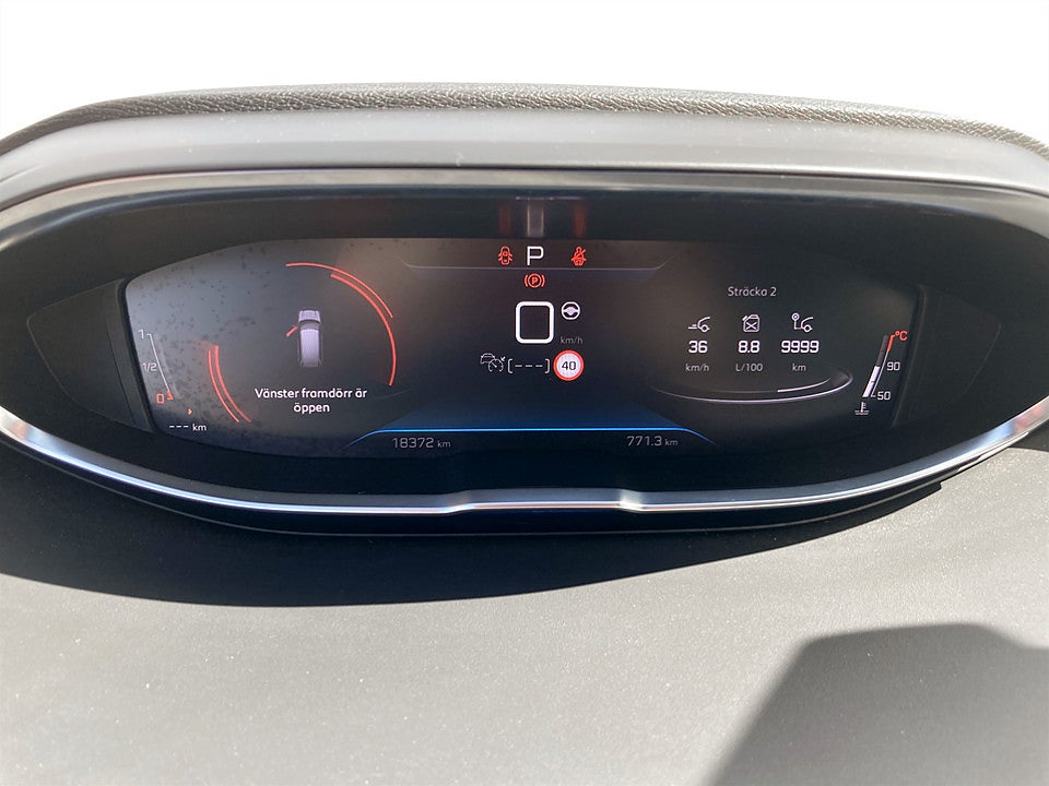 Bild på Peugeot 5008 GT Blackpack 1.2 PT 130hk Aut 7-SITS B-KAMERA CARPLAY