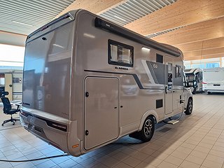 Husbil-halvintegrerad Adria CORAL 670 DL 3 av 36