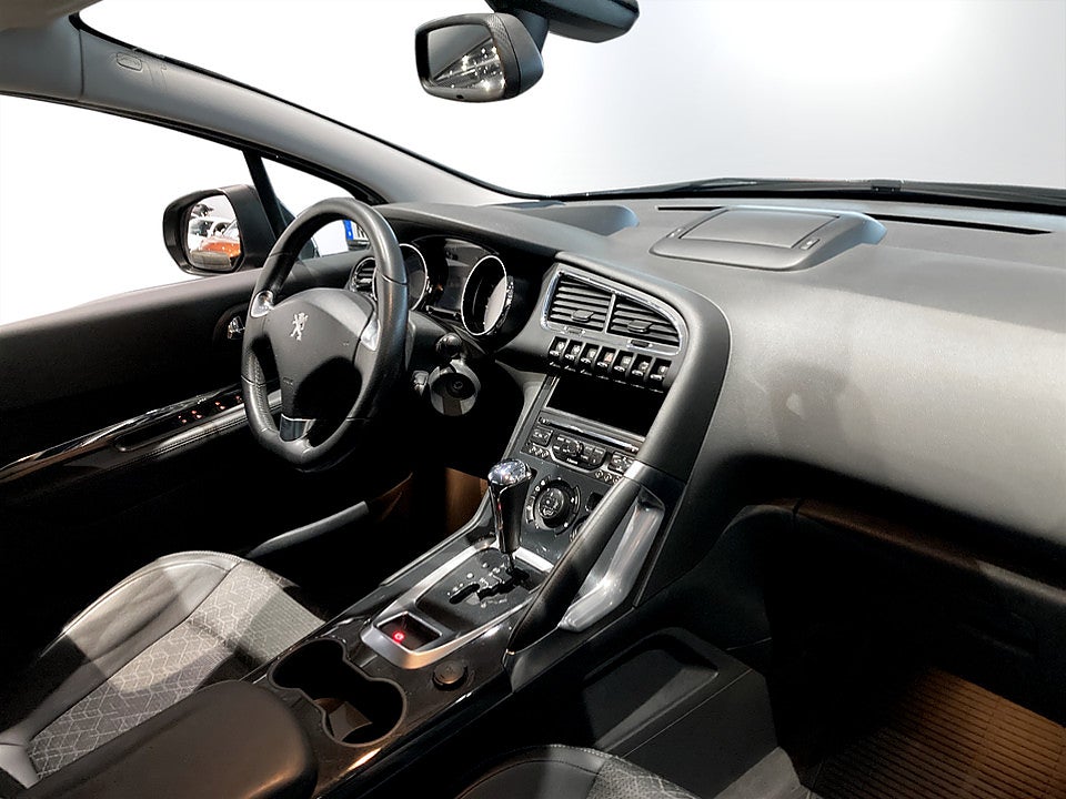 Bild på Peugeot 3008 Allure 1.6 BHDi 120hk Aut - B-KAMERA, PANO