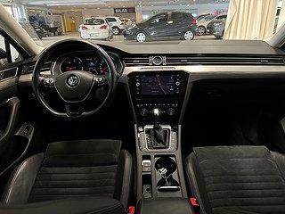 Volkswagen Passat  2.0  190hk R-line rattvärme/SoV/P-sens