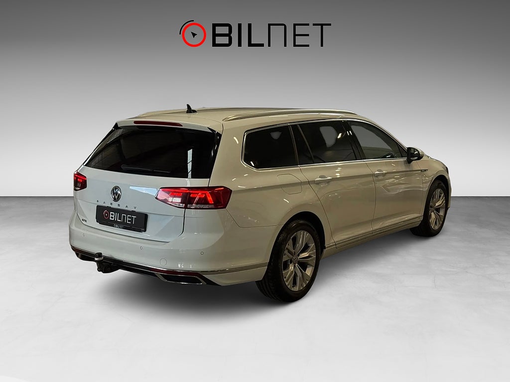 Volkswagen Passat Sportscombi GTE 1.4 TSI Plug-In LED Värmare Kamera Drag