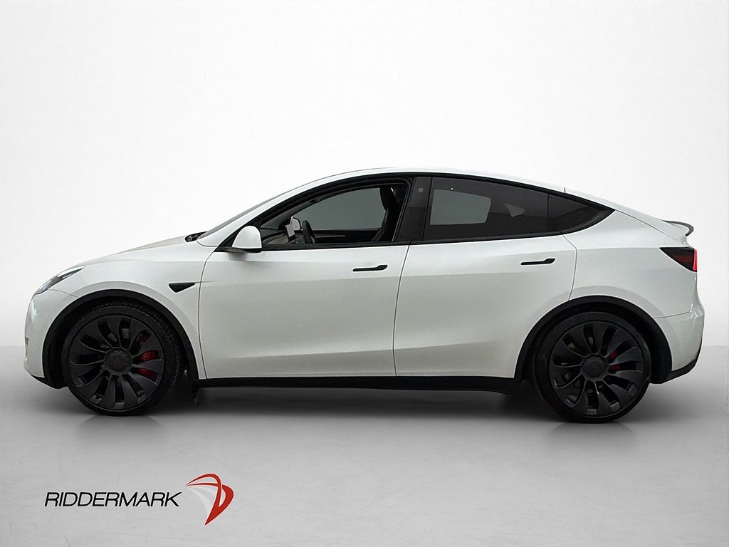 Tesla Model Y Performance Pano Dragkrok Värmepump 534hk