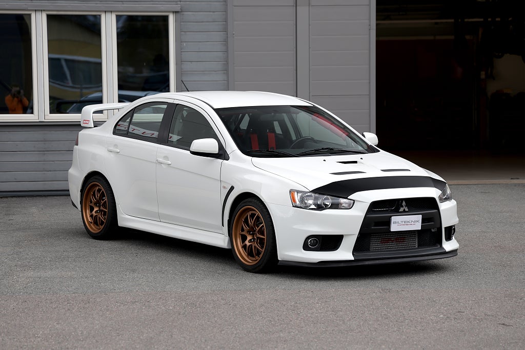 Mitsubishi Lancer Evolution X 2.0 MIVEC S-AWC