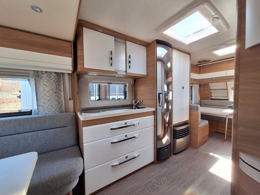 Hobby De Luxe 515 UHK Barnkammare, Tält- 2025