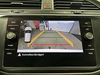 Volkswagen Tiguan 2.0 TDI 4M Elegance MOMS/Kamera/Drag/S&VDäck/D-värmare – bild 15