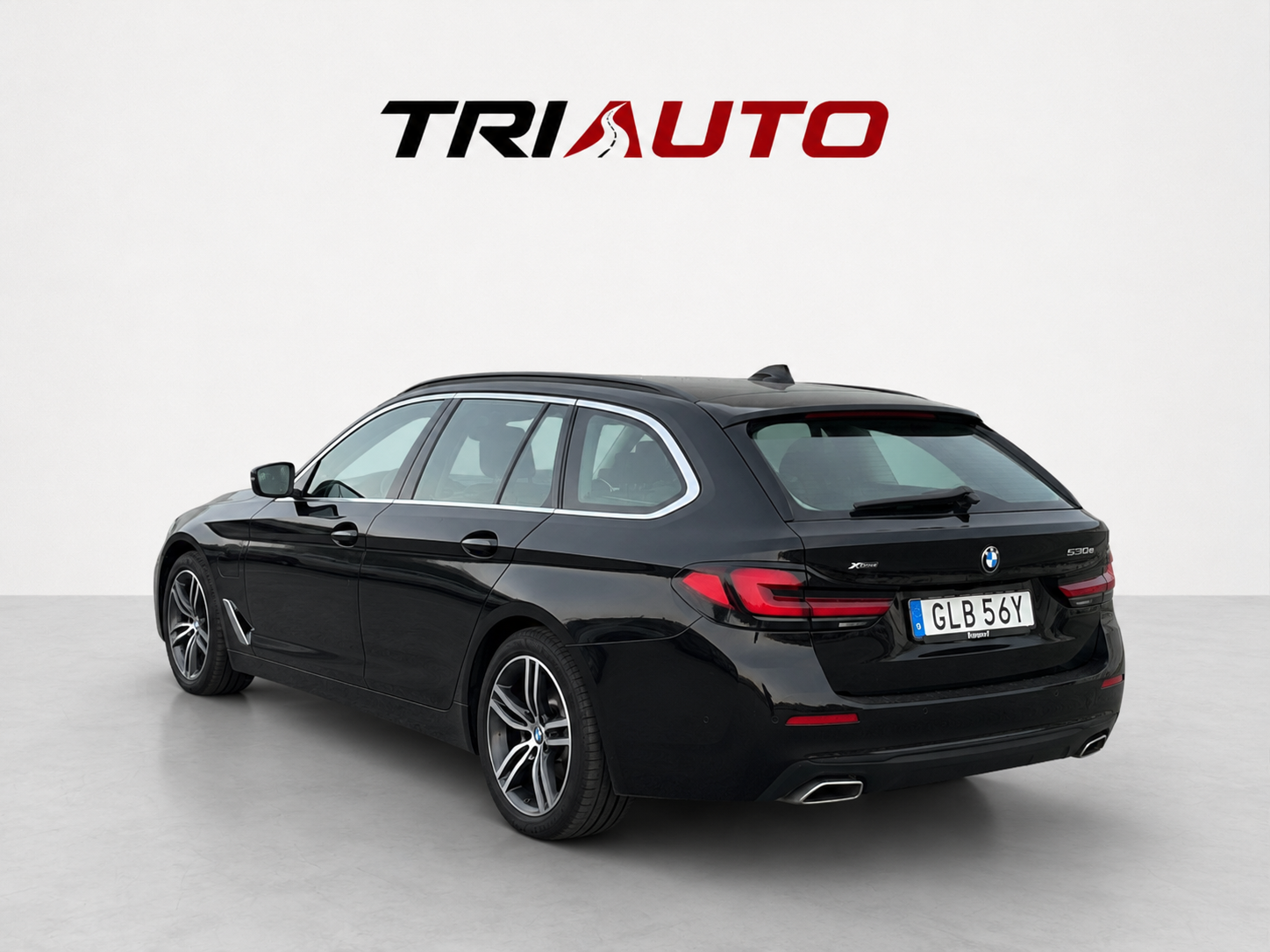 BMW 530 e xDrive Touring MOMS 2021, photo 4/38