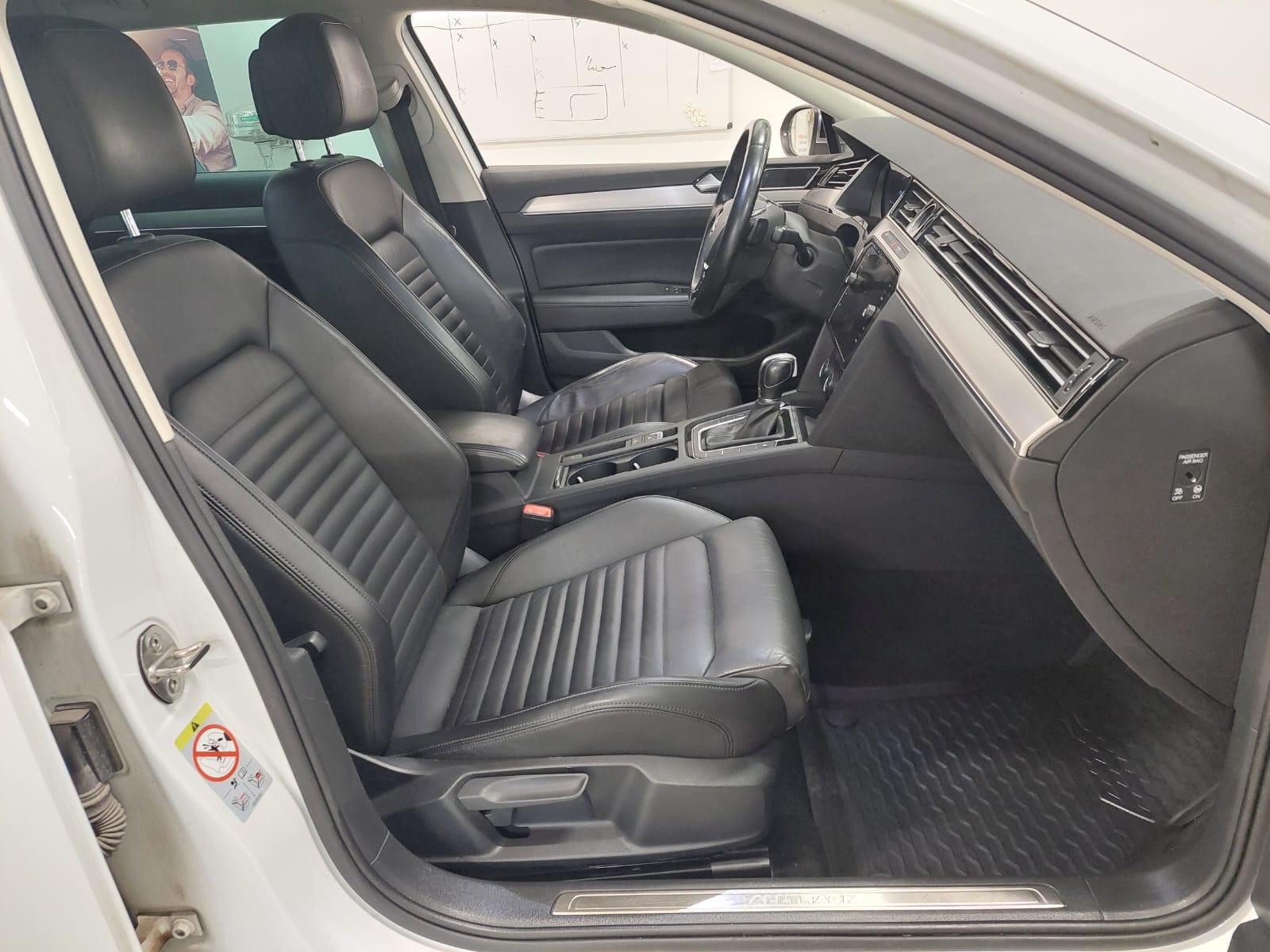 Volkswagen Passat 2019, bild 7/10