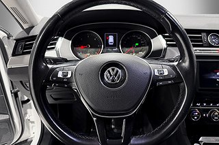 Kombi Volkswagen Passat 13 av 27